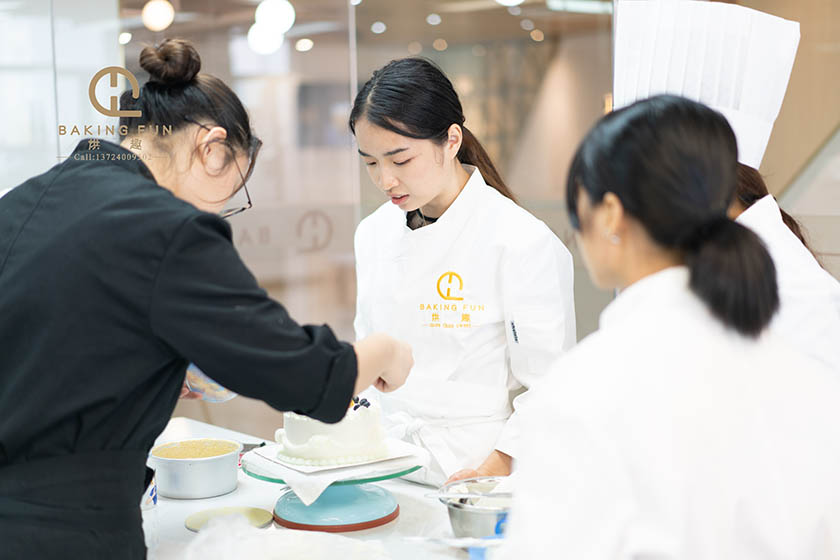 學做蛋糕的培訓學校哪家好?